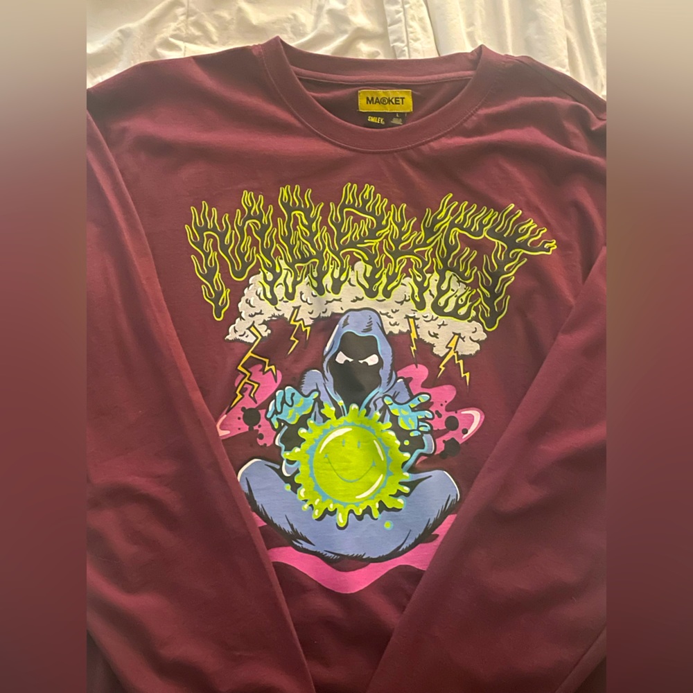 Long sleeve Market T shirt